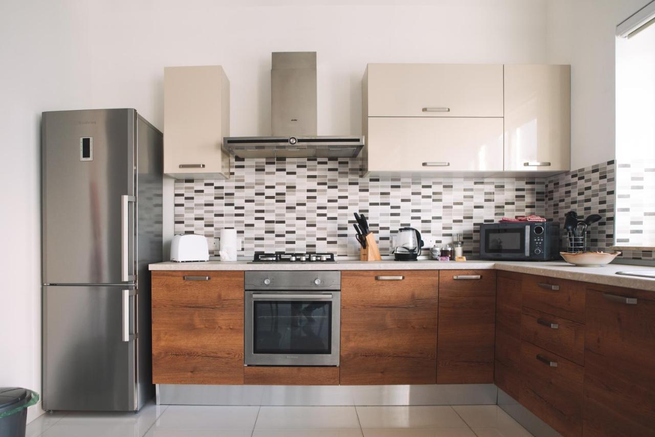 Modern 3 Bedroom With Ac Apartment Zabbar Экстерьер фото