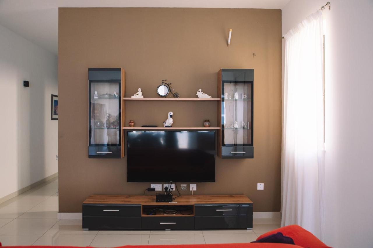 Modern 3 Bedroom With Ac Apartment Zabbar Экстерьер фото